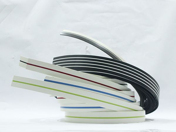 瑞綻塑料封邊條抗沖擊能力強(qiáng)，隔熱性能好